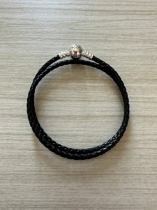 Brazalete De Cuero Negro Cierre Redondo