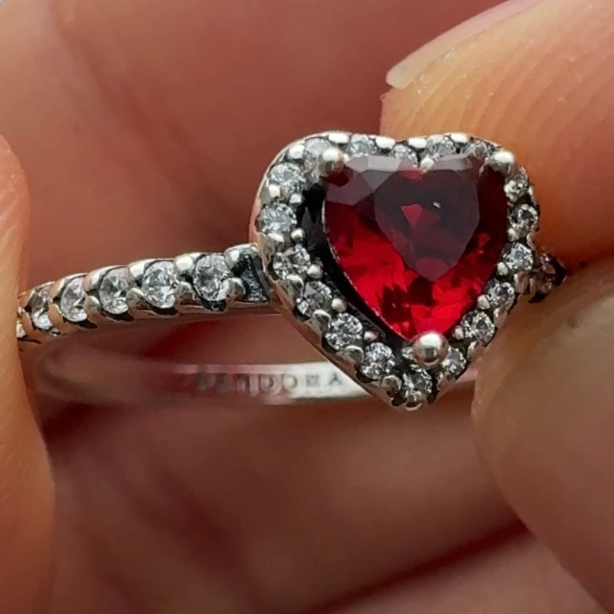 Anillo Corazón Nivelado Rojo Brillante